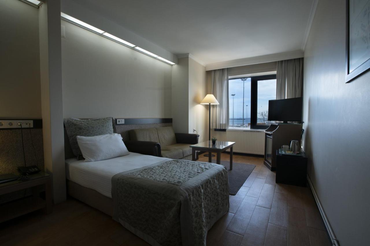 Kadikoey Rihtim Hotel Istanbul Eksteriør billede