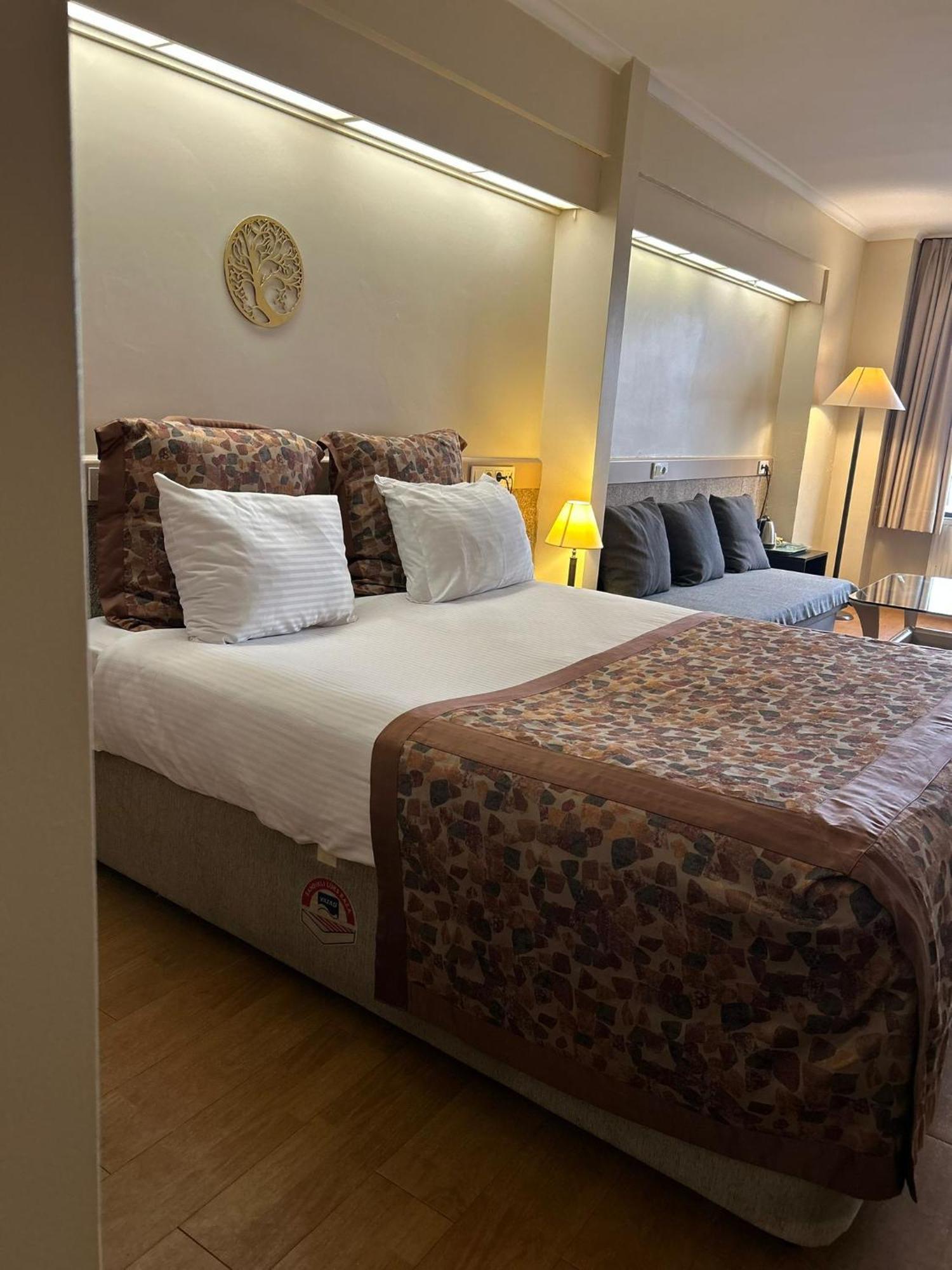 Kadikoey Rihtim Hotel Istanbul Eksteriør billede
