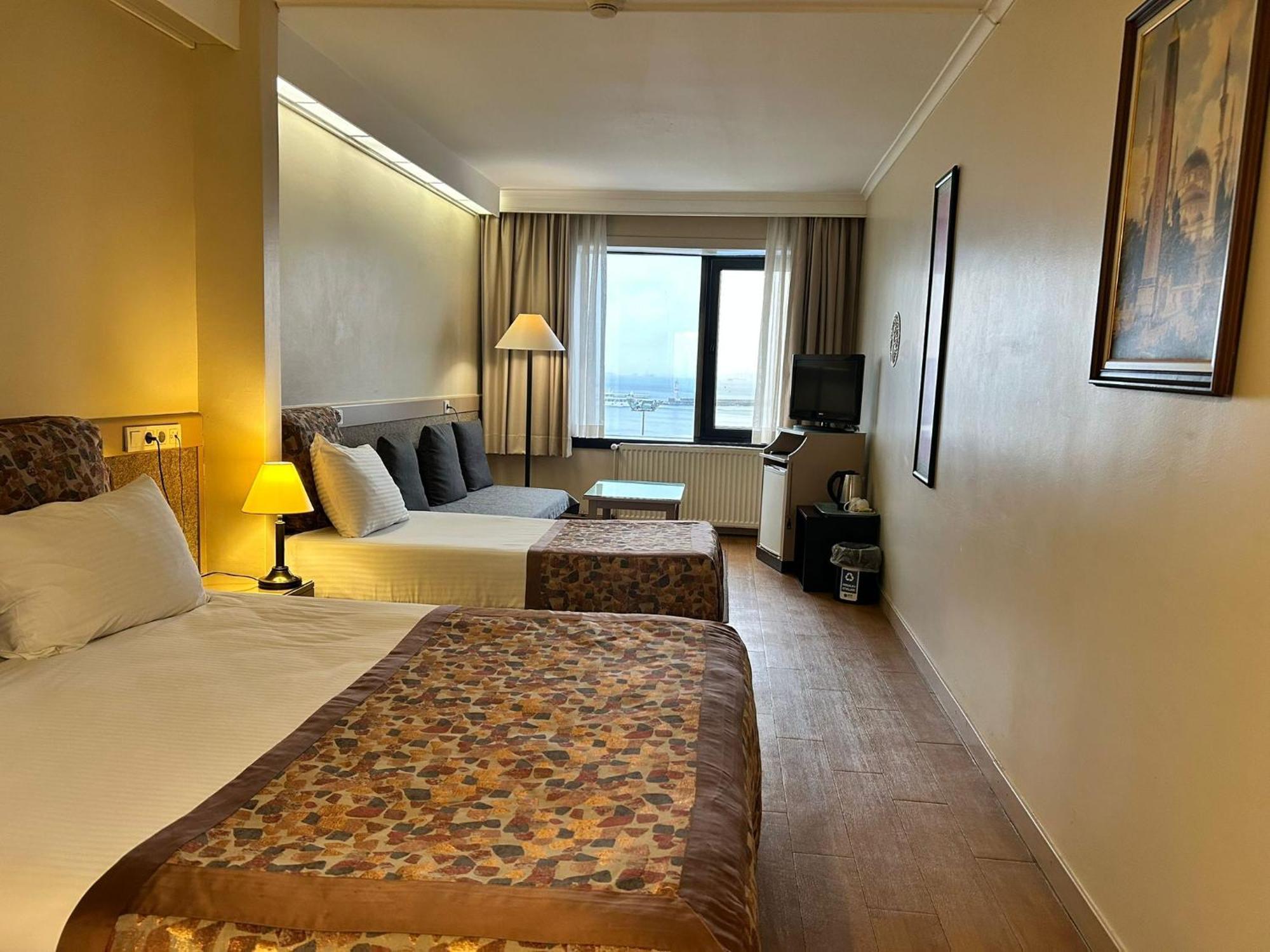 Kadikoey Rihtim Hotel Istanbul Eksteriør billede